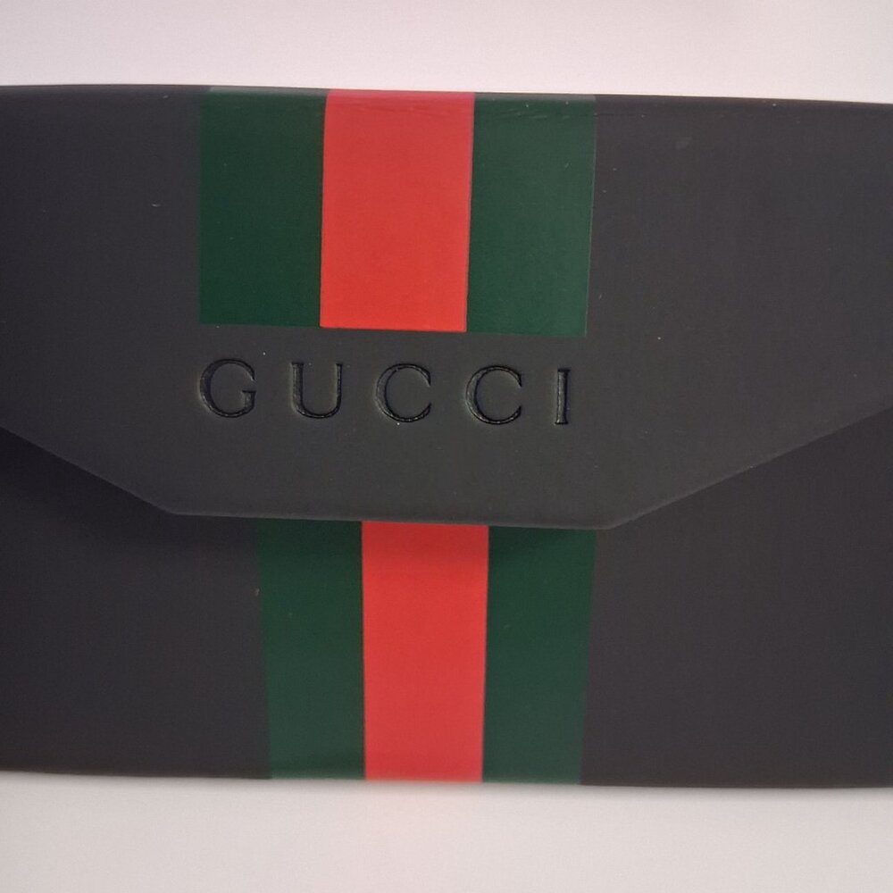Gucci Foldable Sunglasses Case – Brand New with Cloth - Picture 2 of 11